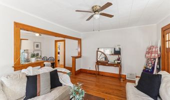 4518 Kingman Blvd, Des Moines, IA 50311
