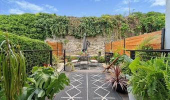 3925 DEXTER St, Philadelphia, PA 19128
