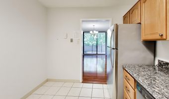 5225 POOKS HILL Rd 220N, Bethesda, MD 20814