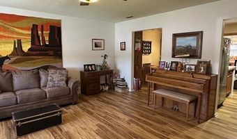 1013 Peachtree Cir, Alpine, TX 79830