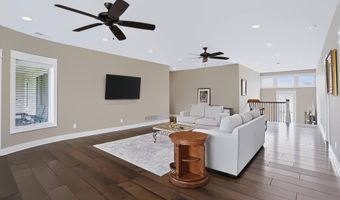 4025 Lochview Ct, Bargersville, IN 46106