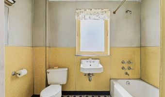 878-880 BROADWAY, Bayonne, NJ 07002