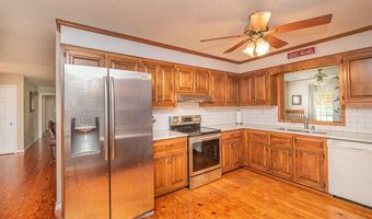 33 Laurel St, Barnwell, SC 29812