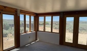 97 Calle Conejo, Arroyo Hondo, NM 87513