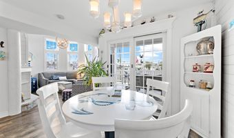 222 7TH St, Beach Haven, NJ 08008