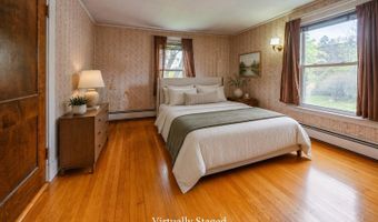 744 Hammond St, Bangor, ME 04401