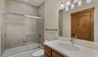 1015 W Wildwood Rd F, Avon, CO 81620