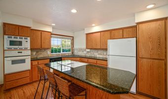 2220 Park Ter NW, Albany, OR 97321