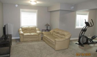 5002 Cassie Dr, Chubbuck, ID 83202