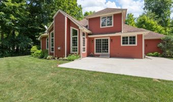 2850 Lee Marie Dr, Adrian, MI 49221