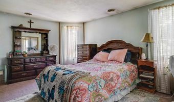 5 River St, Newmarket, NH 03857