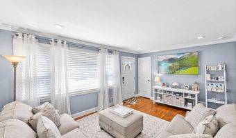 19 Boonton St, Andover, NJ 07801
