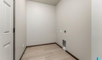 2405 E Tinley St, Brandon, SD 57005