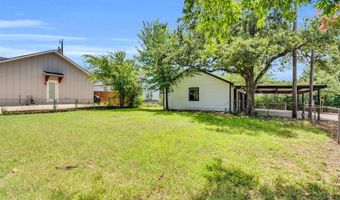 100 Chambers Dr, Alvarado, TX 76009