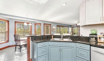 18321 Marlowes Dr, Aurora, IN 47001