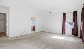 25 Brittany Ct, Atlantic Highlands, NJ 07716