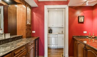 1653 N Belmont Ct, Arlington Heights, IL 60004