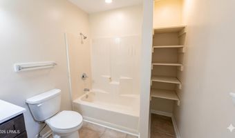 6 Oakwood Dr, Beaufort, SC 29907