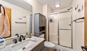 1035 Vermont Ct, Ames, IA 50014