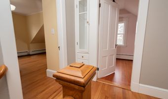 369 Ohio St, Bangor, ME 04401
