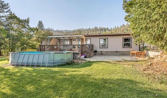 8509 Tenino Ter, Eagle Point, OR 97524