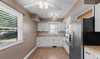 3100 Albrecht Ave, Akron, OH 44312