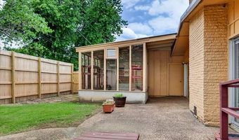 909 Lynnwood Ct, Bartlesville, OK 74006