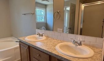 689 Cub Creek Rd, Appomattox, VA 24522