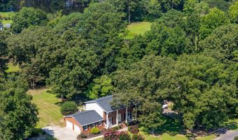 910 CHEROKEE Trl, Anniston, AL 36206