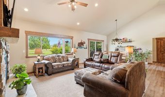 150 Links Dr, Blanchard, ID 83804