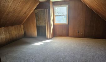 2 Jeffrey Ln, Albany, NY 12211