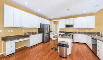 583 WINDSONG Dr, Aberdeen, MD 21001