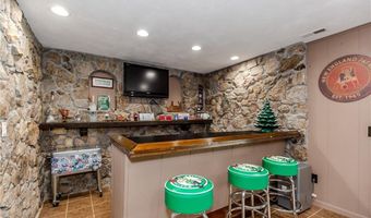 3 Blue Spruce Dr, Coventry, RI 02816