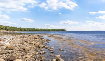 27 Highview Ter, Belfast, ME 04915