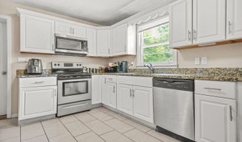2841 Windy Ln, Austell, GA 30106