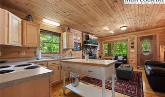 144 Spice Apple Way, Banner Elk, NC 28604