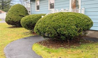 8 Burmont Ct, Utica, NY 13502