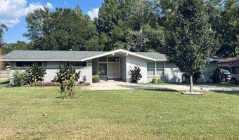 111 Dogwood Pl, Atmore, AL 36502