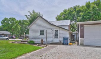 909 A Ave, Armstrong, IA 50514