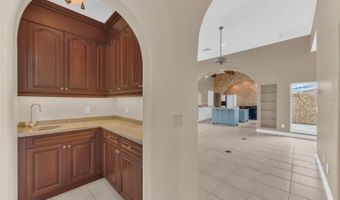 1005 PIANO Ln, Apollo Beach, FL 33572