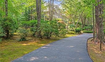 60 Pheasant Dr, East Greenwich, RI 02818