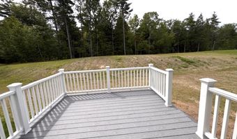 44 Edgewater Dr, Brentwood, NH 03833