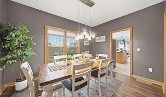 4212 Devonshire Ct, Akron, OH 44321