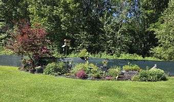 272 Belmont Ave, Belfast, ME 04915
