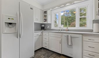 1119 Glenwood Dr, Alliance, OH 44601