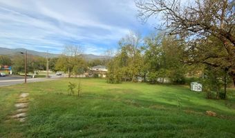 61 Fairview Rd, Andrews, NC 28901