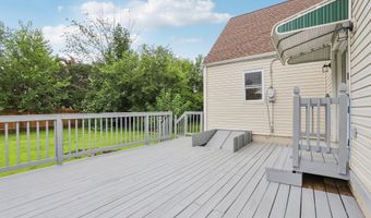 16 PARK Dr, Bellmawr, NJ 08031