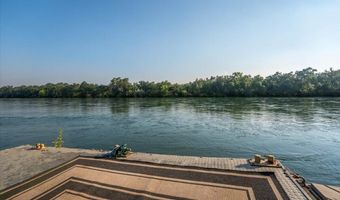 3301 Riverside Dr, Anderson, CA 96007