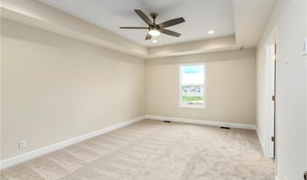 1640 Grayhawk Dr, Basehor, KS 66007