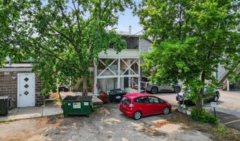 208 S Main St, Algonquin, IL 60102